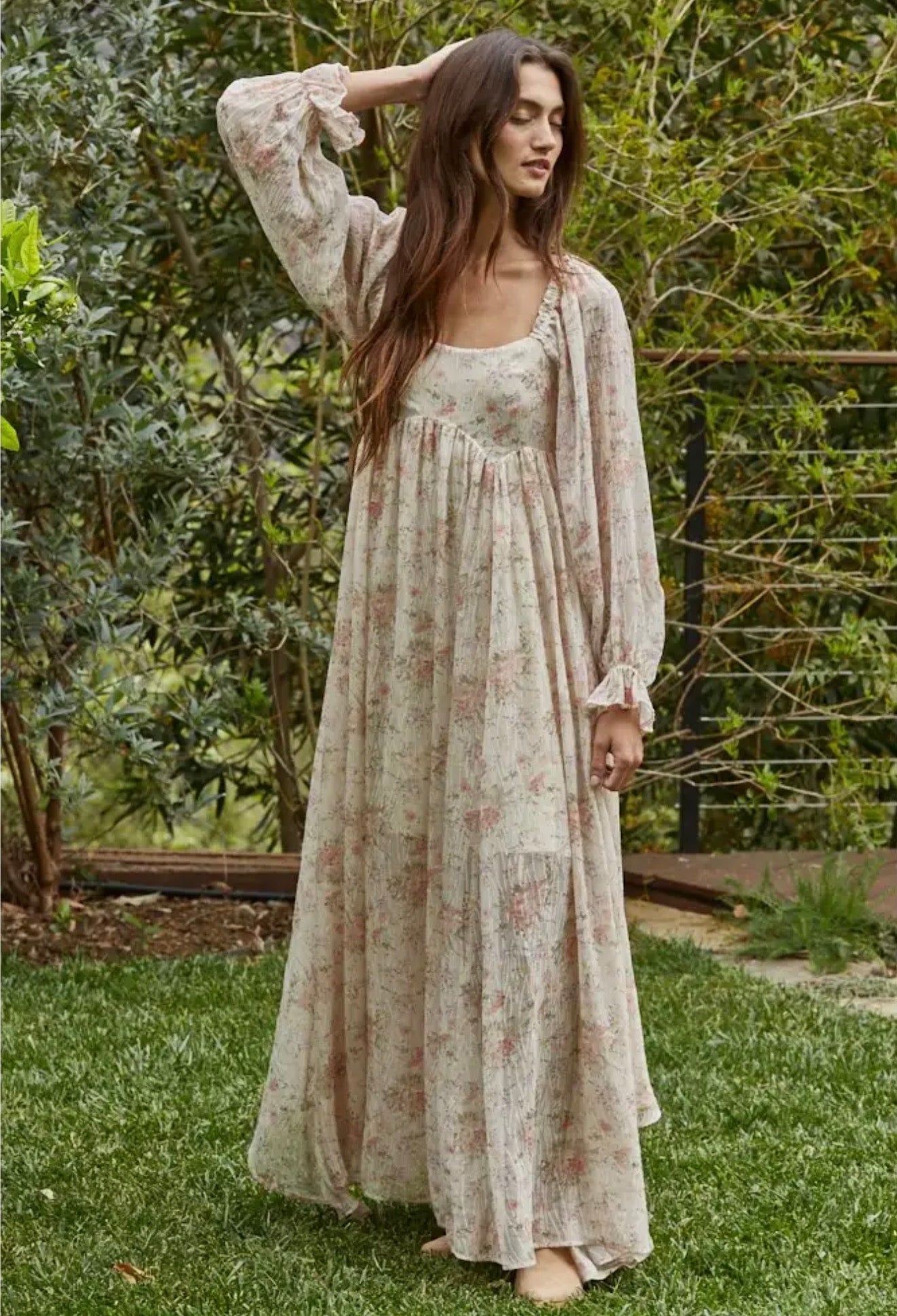 Woven Polyester Chiffon Floral
Flare Maxi Dress
