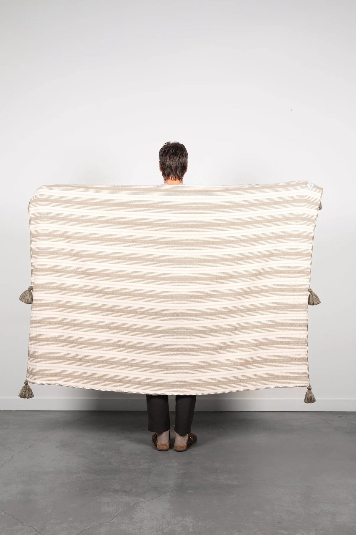 THE RIGGS | Fleece Lined Throw