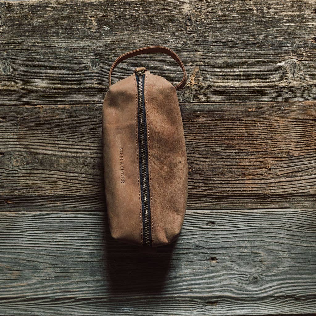 Reno Dopp Kit: Camel
