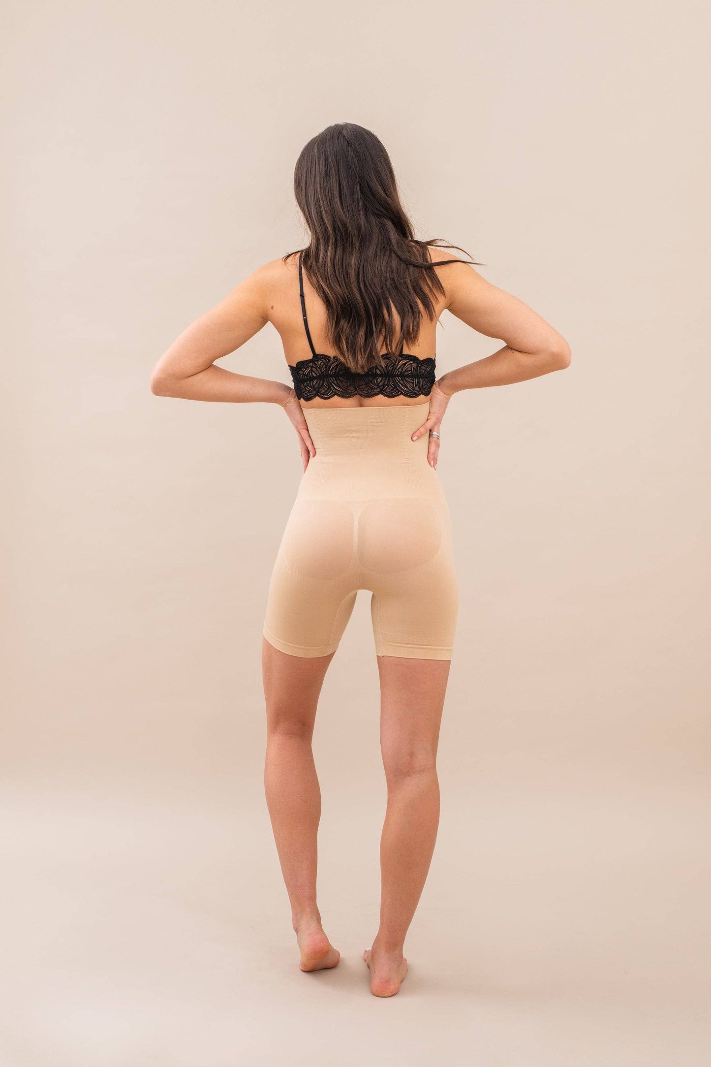 Contour Lift Shorts (Tan): XS/S