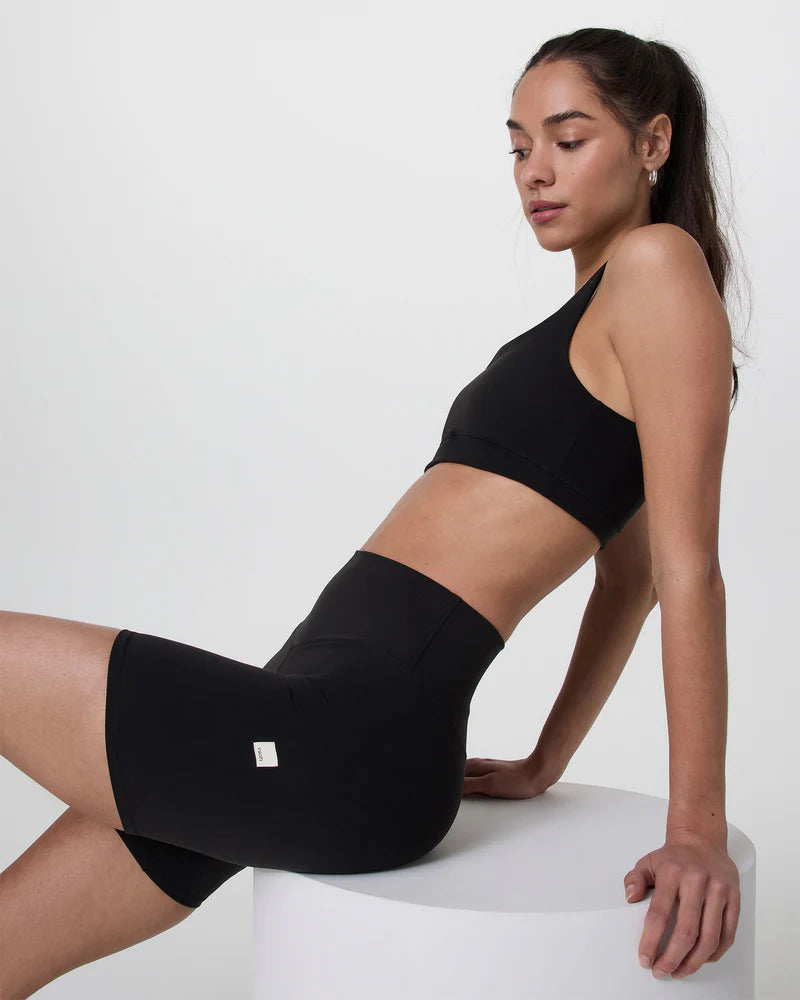 Vuori AllTheForm Short 6”