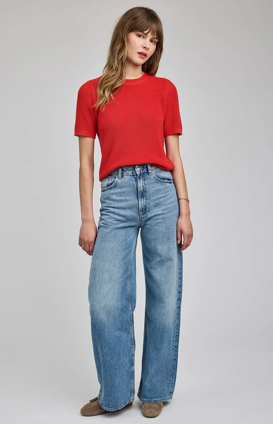 Faye  Top