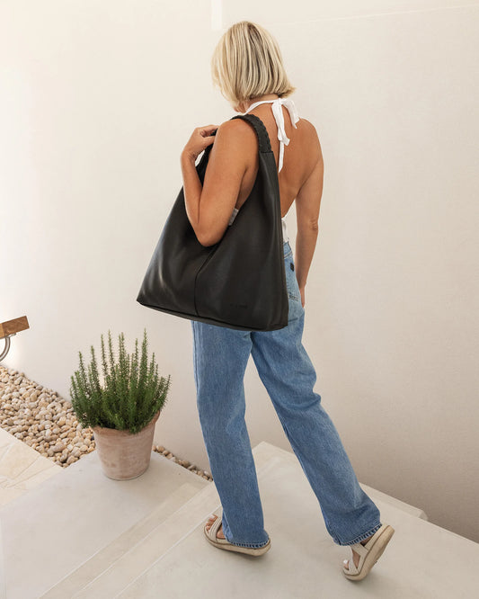 Avery Shoulder Bag