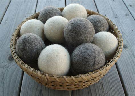 Wool Balls Loose