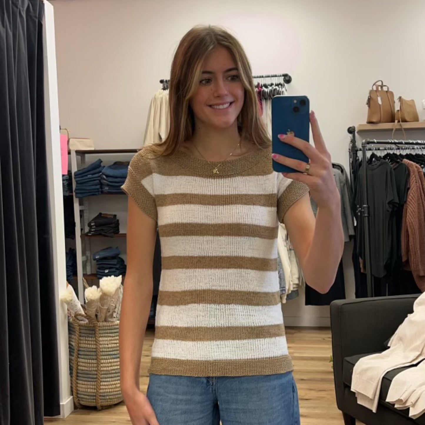 Curve Stitch Tape Pullover