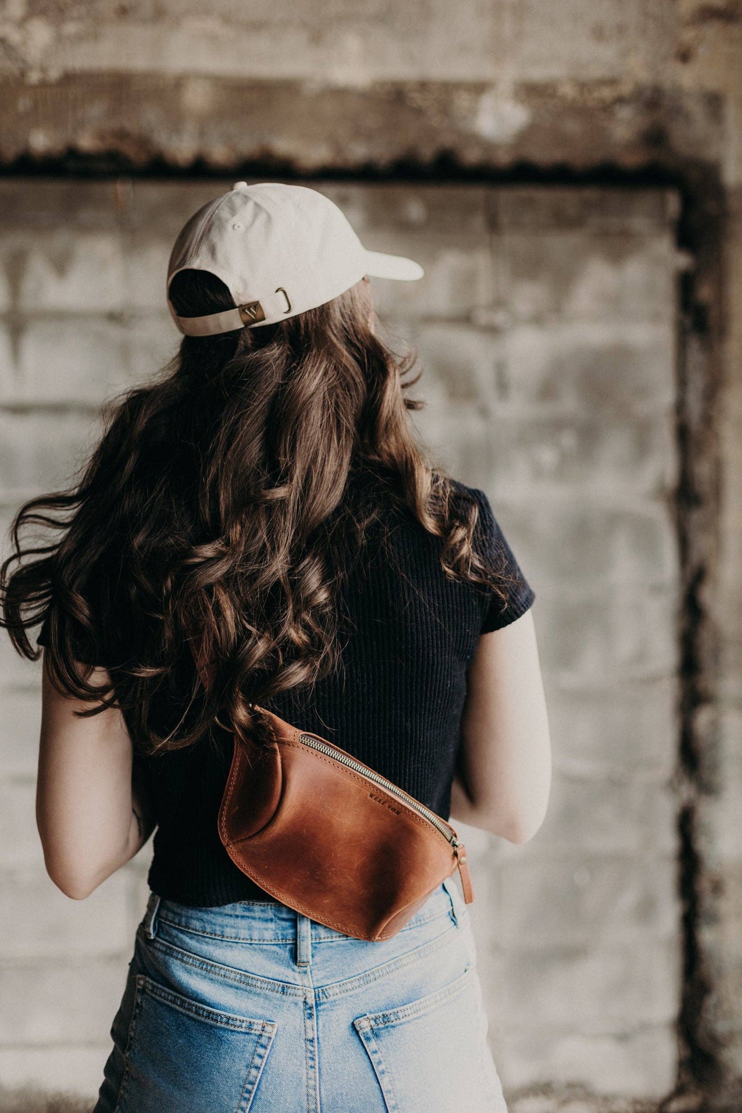 Ella Essential Sling Bag | Fanny Pack | Bum Bag: Cognac